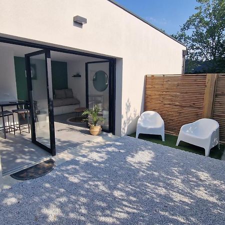Le Patio : Studio Avec Exterieur Saint-Barthelemy-d'Anjou Extérieur photo