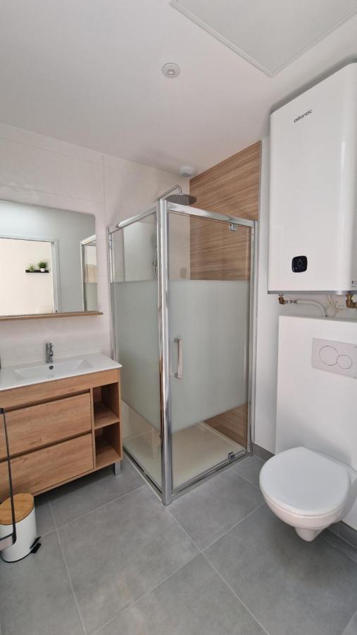 Le Patio : Studio Avec Exterieur Saint-Barthelemy-d'Anjou Extérieur photo